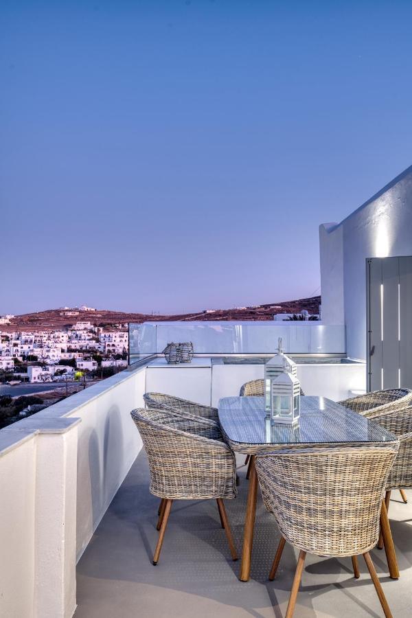 White Cliff Naousa Luaran gambar